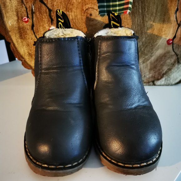 Toddler fall/winter boots - Picture 2 of 4